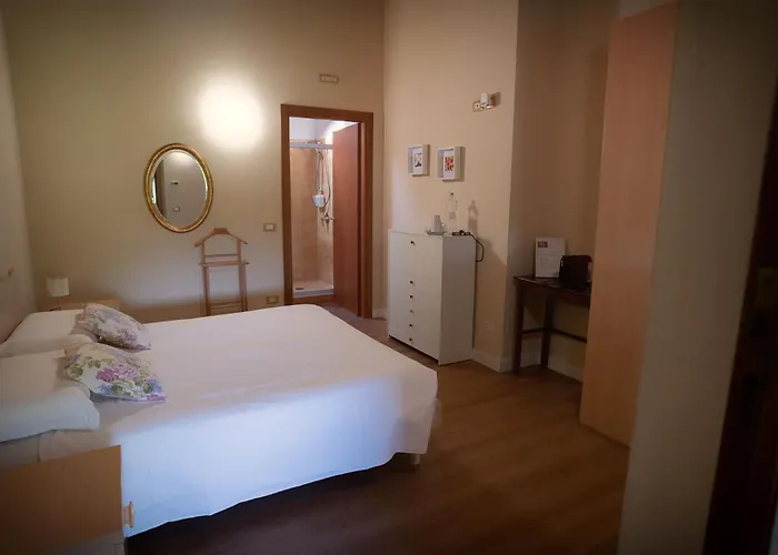 Fior Di Pesco ソンマカンパーニャ