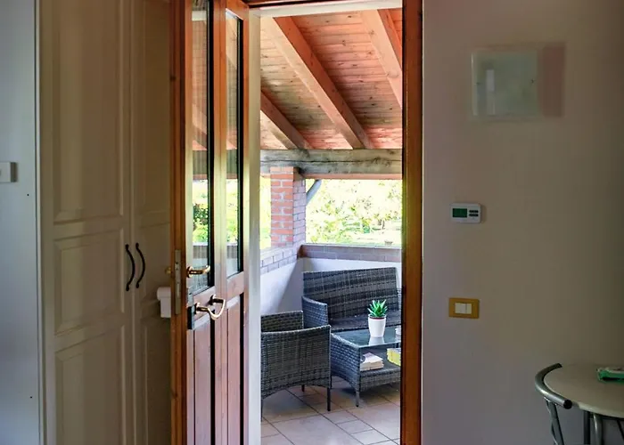 カントリーハウス Fior Di Pesco ソンマカンパーニャ